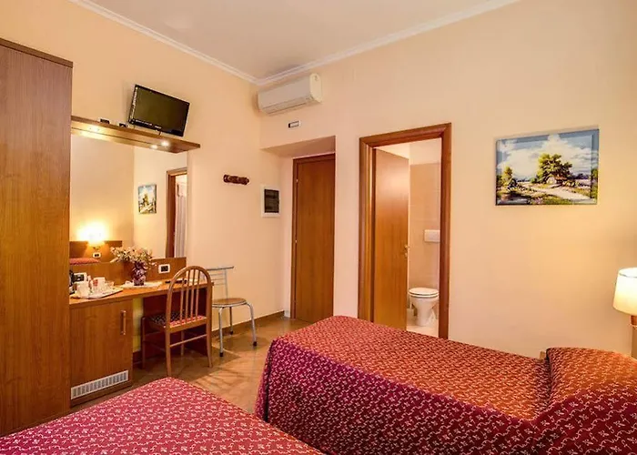 לינה וארוחת בוקר Millyhouse 3*